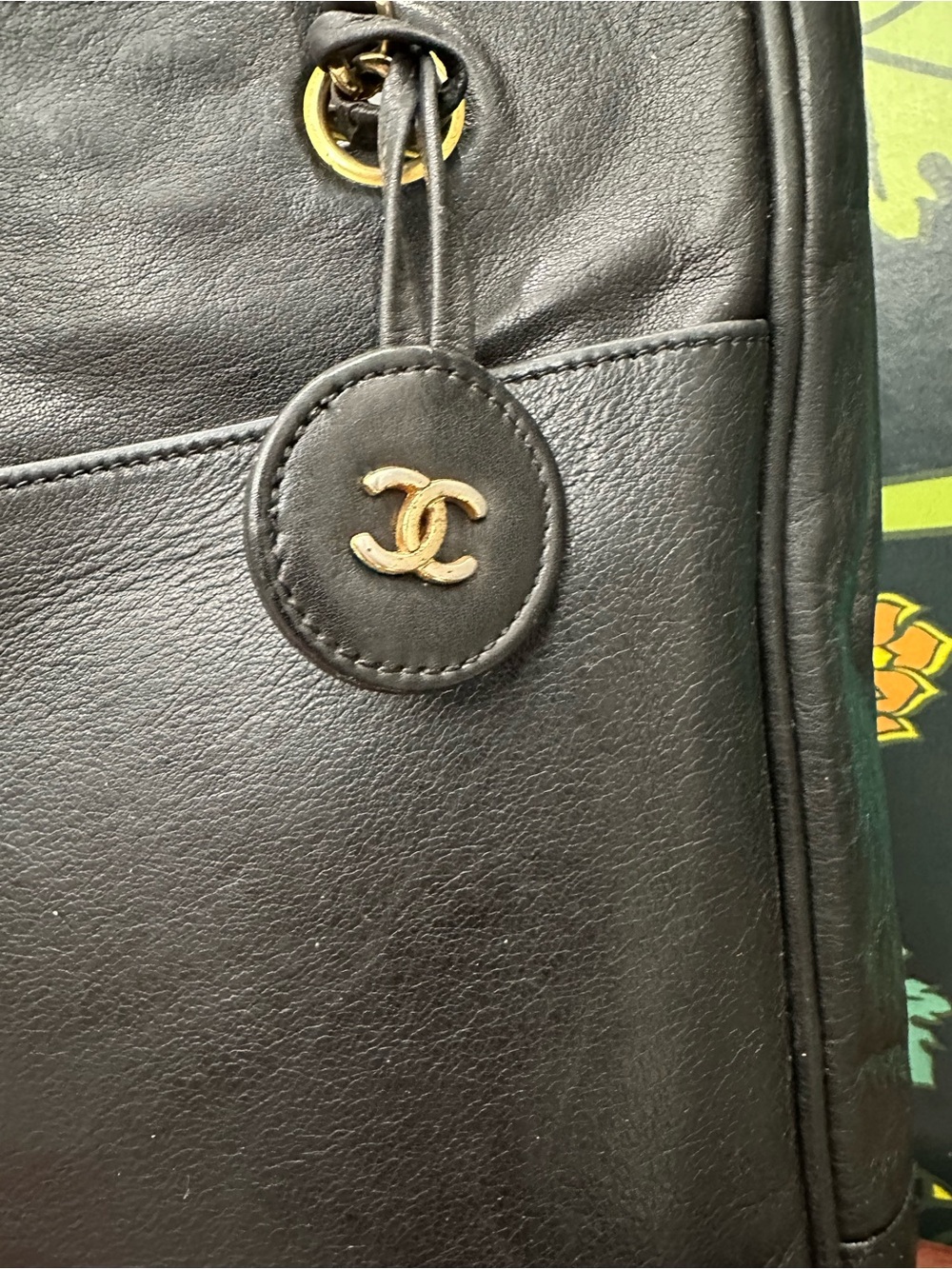 Vintage Chanel Black Lambskin Chain Tote Bag CC Medallion Quilted Trim | Italy - Picture 6 of 15